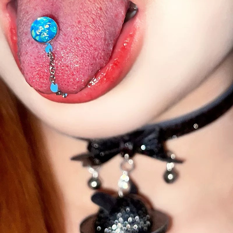 1개 고품질 트렌디 블루 글리터 볼 체인 티타늄 스틸  - Body Jewelry Titanium 리뷰 및 가격